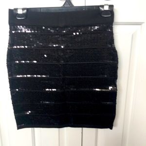 Mini sequenced skirt